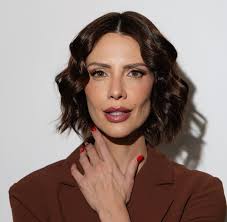 Camila Rodrigues fala do sucesso nas redes sociais e da volta às salas de aula aos 43 anos