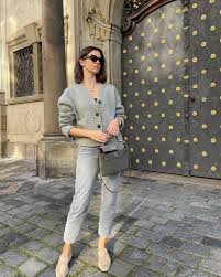 Minimalist Fashion: Embracing Simplicity and Timeless Style