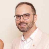 Benjamin Theriot's Instagram, Twitter & Facebook