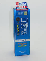 When i walk by the hada labo display at the store i get confused about what to try and what not. Mentholatum Hada Labo Shirojyun Premium Whitening Lotion Mentholatum