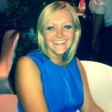 On Friday I celebrated my 1 year 'work-a-versary' TJX Europe 🎉 So lucky to  work with such a great team, a lovely office + get involved in such fun  projects! Moving from