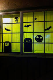 33 Halloween Window Decoration Ideas You Don T Want To Miss Home Information Halloween Window Halloween Window Decorations Window Decor
