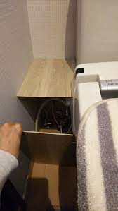 トイレの配管部分を簡単に隠す方法 フェイクな棚でスッキリ目隠し 収納 アイデア 棚 目隠し コンセント 隠す