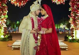 Decouvrez Les Photos Magnifiques Du Mariage De Priyanka Chopra Et Nick Jonas Priyanka Chopra Wedding Hindu Wedding Ceremony Hindu Wedding