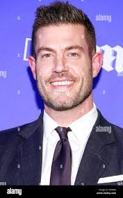 Jesse Simonds's Instagram, Twitter & Facebook