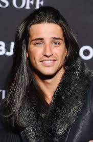1439543086 Bfa1df279229a1378239b92952f7572a 600x911 Jpg 600 911 Long Hair Styles Men Celebrities The Girlfriends