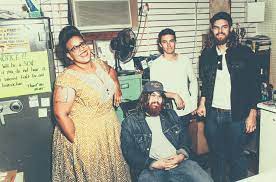 Alabama shakes was an american rock band formed in athens, alabama, in 2009.the band maintained a consistent lineup of lead singer and guitarist brittany howard, guitarist heath fogg, bassist zac cockrell, and drummer steve johnson.the group rose to prominence in the early 2010s and has sold over 1.5 million albums in the us. Alabama Shakes Take A Risk That Pays Off In Sound Color The Japan Times
