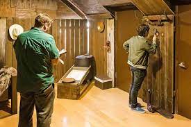 Escape games are exciting adventure games that require detective skills to escape a room or building. 5 Online Escape Room Games To Boost Your Adrenaline