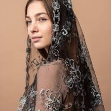 NEW!! Infinity Gold Chapel Veil, Catholic Lace Mantilla, Catholic Head  Covering Veil for Church, Latin Mass Mantilla