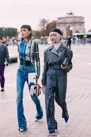 Quận 5 cùng với quận 6 còn được gọi chung là chợ lớn, một khu trung tâm thương mại lớn nhất của người hoa ở việt nam Chau Bui Khanh Linh Táº¡i Fashion Week Máº·c Cháº¥t HÆ¡n Cáº£ Sieu Sao