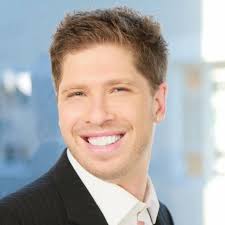 David Laver's Instagram, Twitter & Facebook