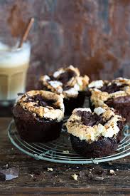 Ruhrkuchen mohn joghurt kuchen trockener kuchen rezepte rezeptebuch com einfaches rotweinkuchen rezept von mias. Brownie Muffins Mit Marshmallow Topping Meine Kuechenschlacht