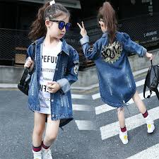 Le modèle original aussi, modèle emblématique de bombers original, se fait une place chez les enfants. 2020 Bebe Fille Jean Veste Enfants Bomber Paillettes Vestes Manteaux Enfants Printemps Automne Denim Veste Matelassee Coupe Vent Vetements Aliexpress