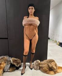 Kris Jenners Sexy Makeover for Kim Kardashian: Copy Bianca Censoris Style