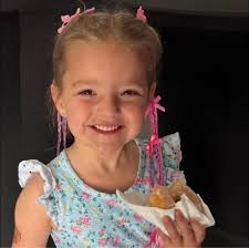 No one wishes me happy birthday birthdays 🎉I am very sick 🤢