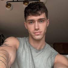 Jacob Dooley's Instagram, Twitter & Facebook