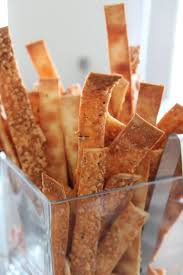 Parmesan Pasta Crackers Were A Yummy Snack At The Bar Yummy Snacks Eat Food