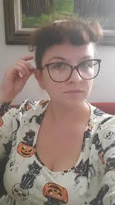 Annie Darling's Instagram, Twitter & Facebook