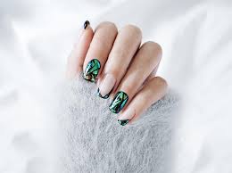 Beautiful, matte colors, also make this short nail design look clean and sophisticated. Best Nail Polish Colors To Make Short Nails Look Naturally Longer