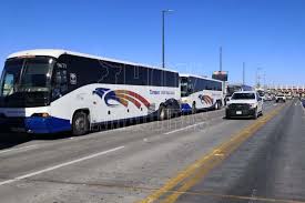 Hoy Tamaulipas Autobuses Quedan Varados En Aduana De Nuevo Laredo