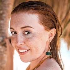 Lucy Agostino's Instagram, Twitter & Facebook