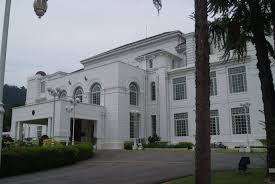It was built and completed in 1932, and officiated by tuanku muhammad ibni almarhum tuanku antah who moved there after it was. Mains Tempat Istana Besar Seri Menanti Seri Menanti Facebook