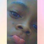 Shanna Marks's Instagram, Twitter & Facebook