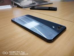 The Huawei Nova 2S looks sharp in ...