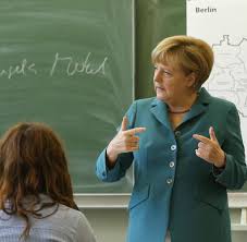 Merkel und laschet zu besuch: Hausbesetzerin Merkel Ich Habe Das Schloss Aufgebrochen Welt