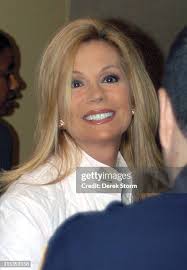 55 Derek Gifford Photos & High Res Pictures