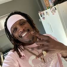 Sissy Morales's Instagram, Twitter & Facebook