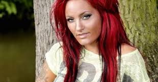 Sur Stripper-Jackie rektalundersøgt!