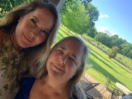 Karen Hoagland's Instagram, Twitter & Facebook