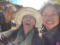 Thanks for all the greetings and comments from my previous posts. The thing  that is sinking in right now here in Fisterra is the community and the  communication heart to heart. Met