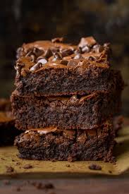The Ultimate Fudgy Brownie Recipe These Homemade Brownies Stay Moist For Days Watch The Easy Video In 2020 Fudgy Brownie Recipe Brownie Recipes Brownie Recipe Video
