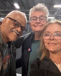 Jill Whelan's Instagram, Twitter & Facebook