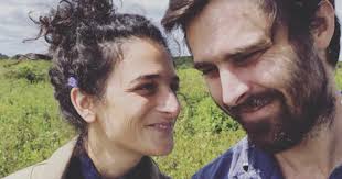 Jenny Slate announces engagement to boyfriend