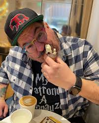 Eric Keppler's Instagram, Twitter & Facebook