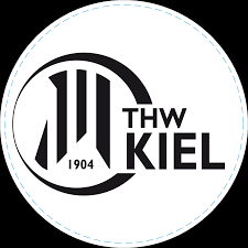 Steffen schneekloth, präsident des zweitligisten holstein kiel, hat die zunehmende kommerzialisierung im fußball kritisiert. Kiel Logo Logodix