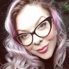 Lilian Kruger's Instagram, Twitter & Facebook