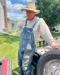 Happy Sabbath from fashion icon Phil Pence