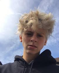 Meu Sonho Bleached Hair Men Ftm Haircuts Edgy Hair