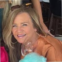 Lisa Barnette's Instagram, Twitter & Facebook