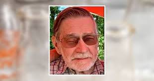 Mary Spagnuolo's Instagram, Twitter & Facebook