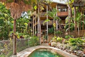 Gorgeous Tree House Trinity Beach In Trinity Beach Tropical Beach Houses Trinity Beach Tree House