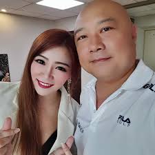 唱歌資歷也有十幾二十年了，時光飛逝，在2016年12月發行了我的第一張創作專輯，2017年就有受邀到#福建省平潭藍眼淚群星音樂節演唱，#2018年在高雄的第一場演唱會，就是#凱哥(