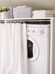 Depending On The Material You Can Wash Your Curtains In Your Washing Machine Using T Linge Dans La Salle De Bain Salles De Bains Cottage Petite Salle De Bain