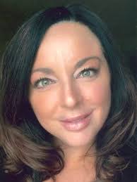 Michelle Bond's Instagram, Twitter & Facebook