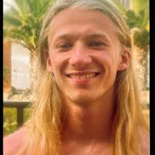 Archie Riddle's Instagram, Twitter & Facebook