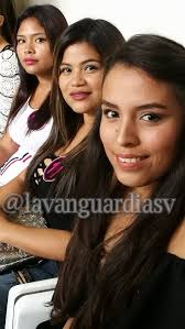 Casting #ReinaDeLasComunidades #FiestasJulias2019 #SantaAna Este viernes se  realizó el casting para reina de las comunidades con la participación de  más de 20 señoritas que aspiran ser la nueva reina de este sector